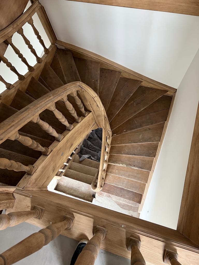 Denkmalgeschützte Holztreppen erneuern - MSB Raumdesign