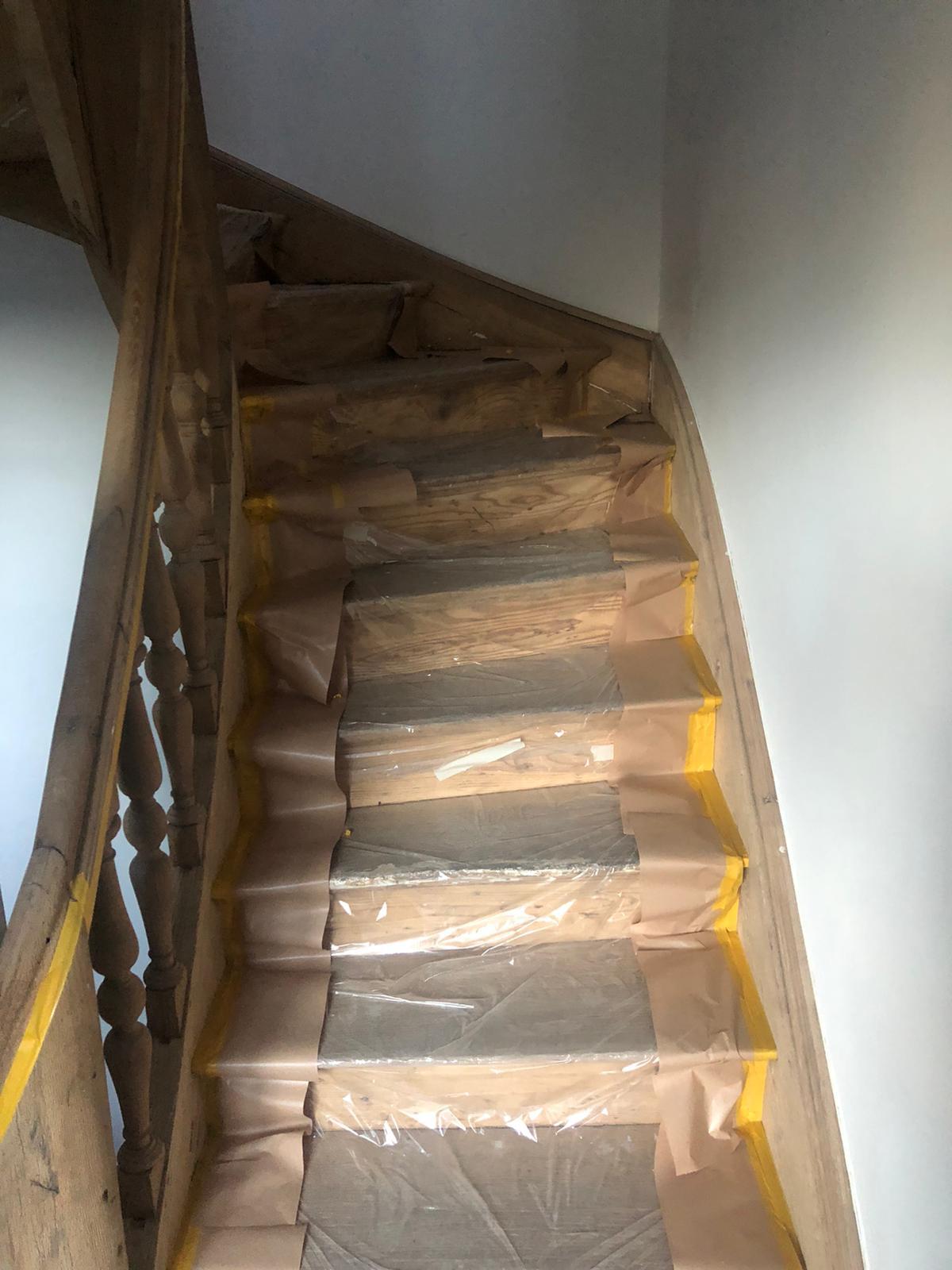 Denkmalgeschützte Holztreppen erneuern - MSB Raumdesign