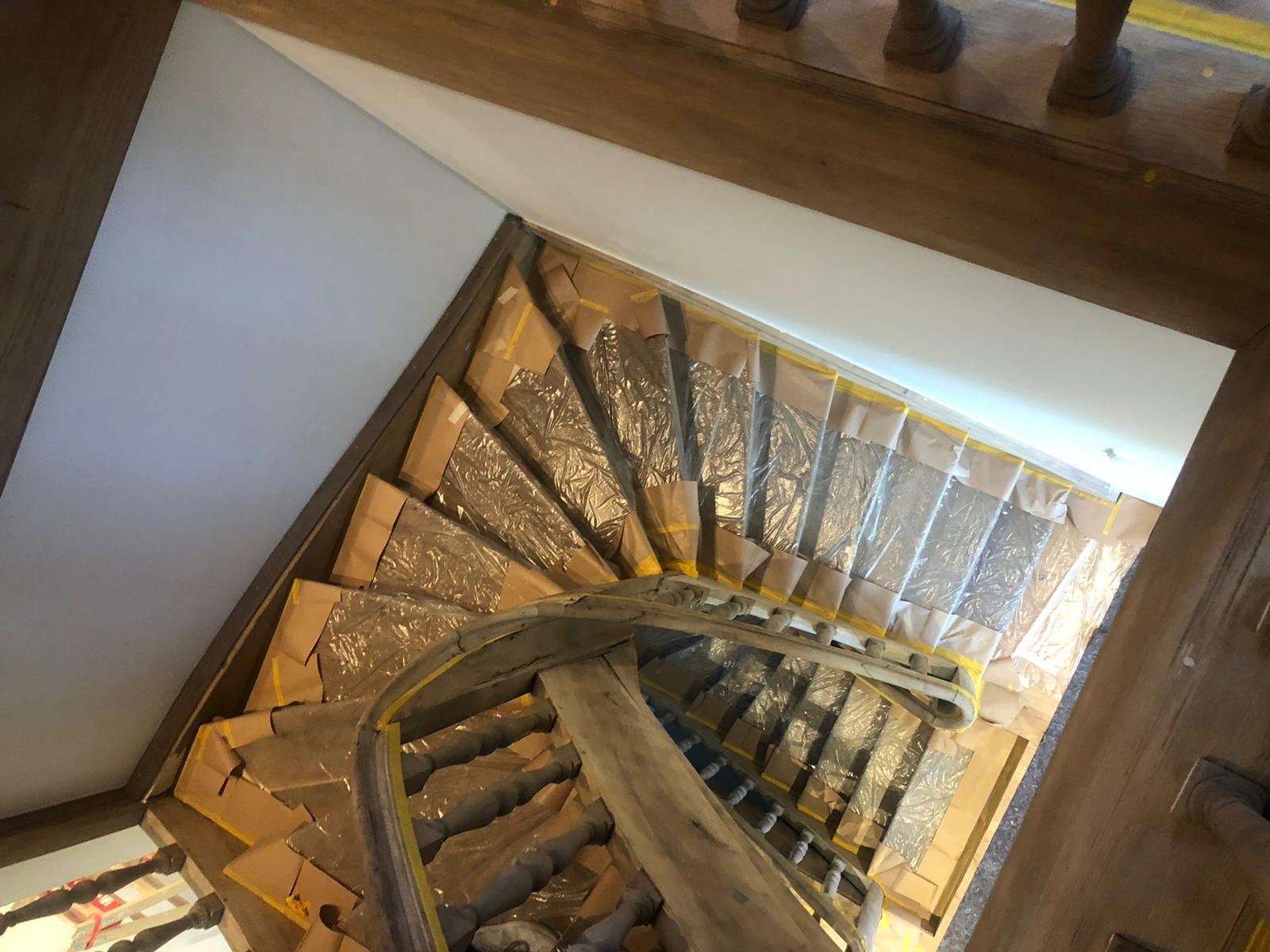 Denkmalgeschützte Holztreppen erneuern - MSB Raumdesign